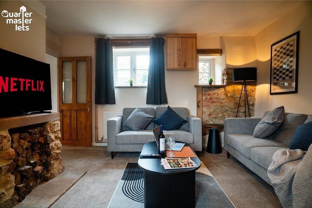 3x Bedroom House (Sleeps 6x) in Banbury, Oxfordshire