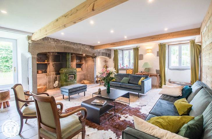 Gîte pour 14 personnes, avec jardin à Mont-Dore - 2