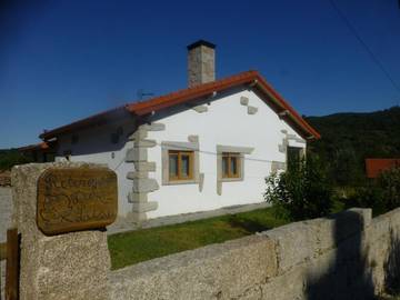 Gîte pour 5 personnes, avec jardin et vue dans Penalva do Castelo