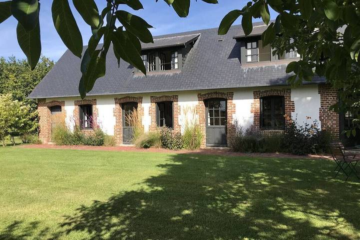 Gîte pour 6 personnes, avec jardin, animaux acceptés dans Thil-Manneville