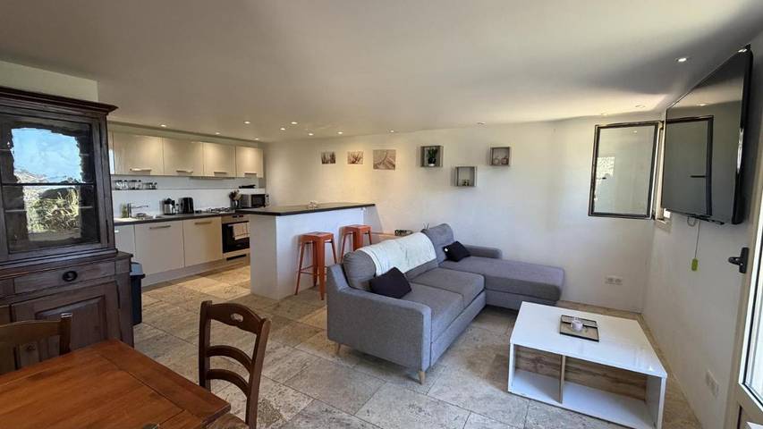 Gîte pour 4 personnes, avec Terrasse et Vue à Occhiatana