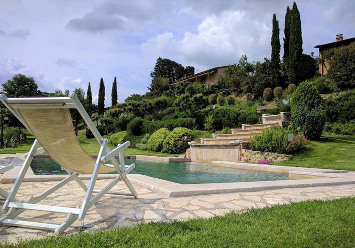 Villa per 18 persone, con Balcone e Terrazza nonché Giardino e Piscina a Chiusi