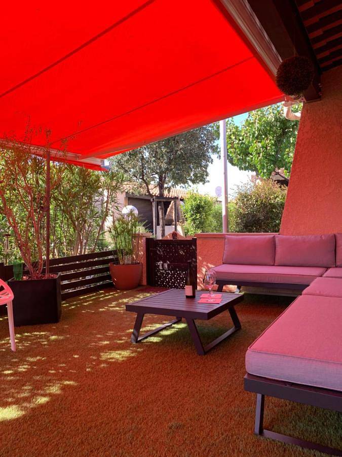 Maison d’hôte pour 2 personnes, avec terrasse et piscine dans Cap d'Agde naturiste