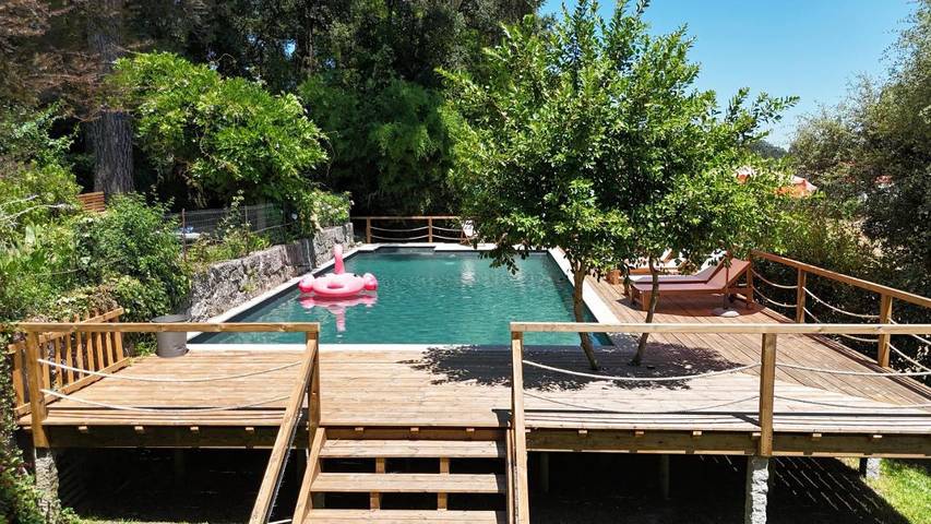 Casa de férias para 15 pessoas, com Varanda e Terraço e ainda Jardim and Piscina em Paredes