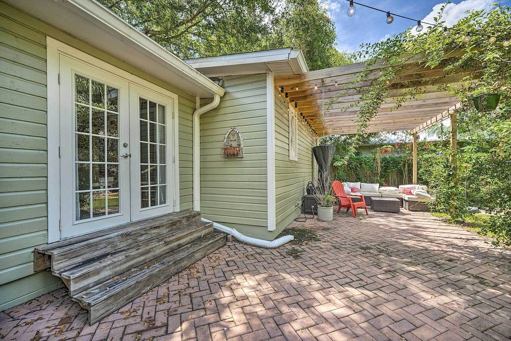 1 Mi to Lake Dora: Cottage w/ Shared Yard & Patio! in Mount Dora, Lake County