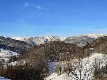 Gîte pour 4 personnes, avec vue ainsi que jardin et piscine, animaux acceptés à Hohrod