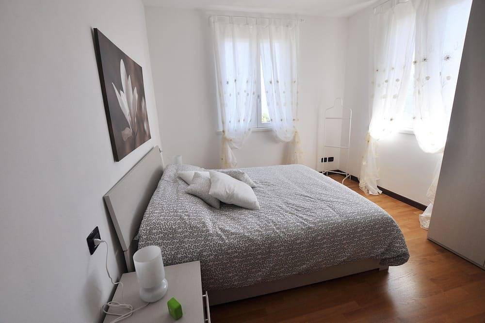 Casa La Pianca: Neues Haus mit Seeblick in Menaggio, Gemeinde Menaggio