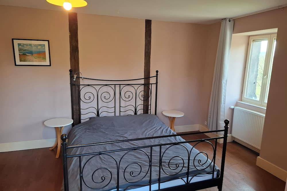 Grand villa, piscine chauffée, spa, sauna, 8-12 personnes in Préveranges, Saint-Amand-Montrond