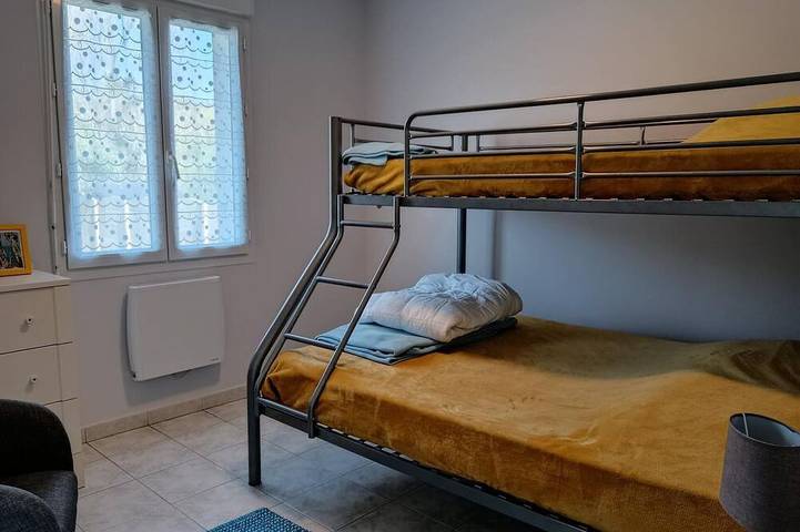 Gîte pour 4 personnes, avec jardin à Saint-Jean-le-Thomas - 3