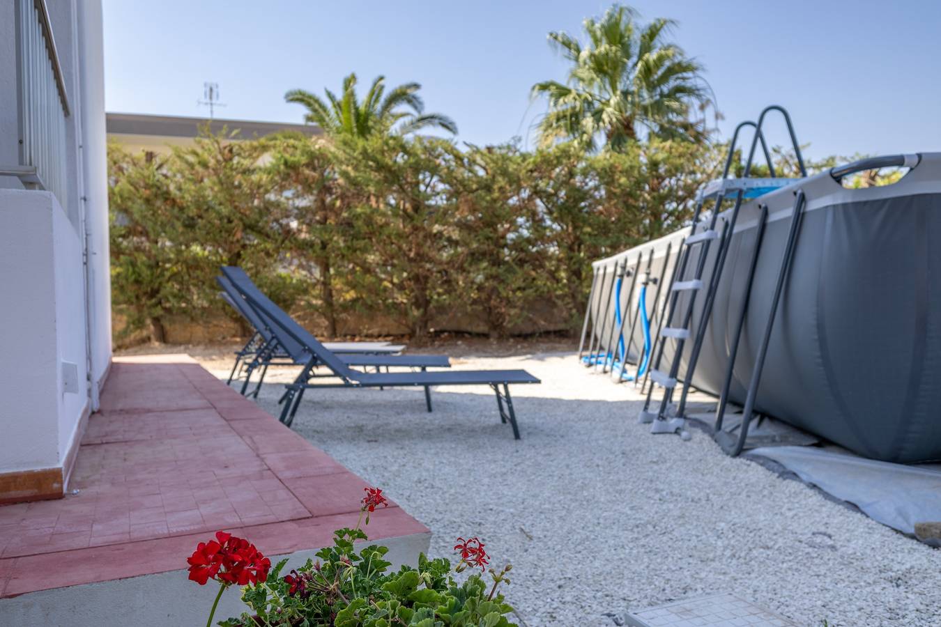 Appartamento intero, Appartamento 'Monolocale In Villa Con Piscina' con vista sulle montagne, piscina condivisa e Wi-Fi in Comiso, Provincia di Ragusa