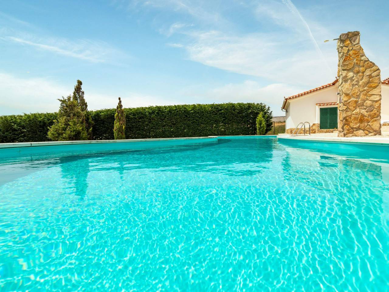 Villa Casa Branca I Geräumiger Rückzugsort für 12p in Ribamar, Lissabon Distrikt