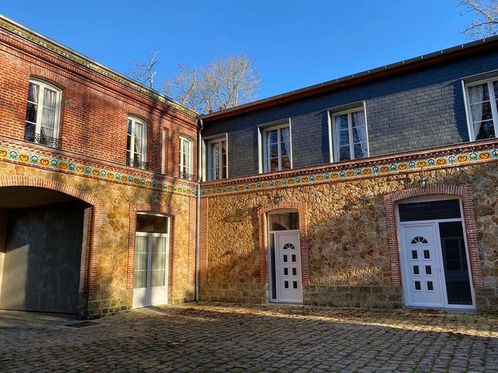 Gîte pour 14 personnes, avec piscine ainsi que jardin et terrasse, animaux acceptés dans Seine-et-Marne - 3