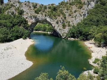 Location de vacances pour 4 personnes à Vallon-Pont-d'Arc