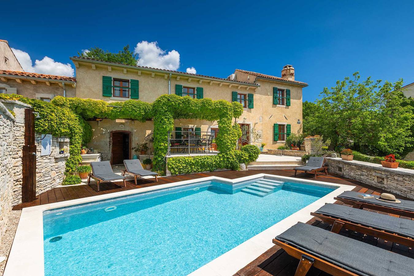 Villa for 6 personer med pool in Raša, Istrien Østkysten