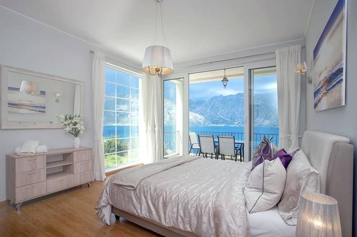 Appartement entier, Vous ne pouvez pas battre cette vue spectaculaire et l'espace in Bay of Kotor
