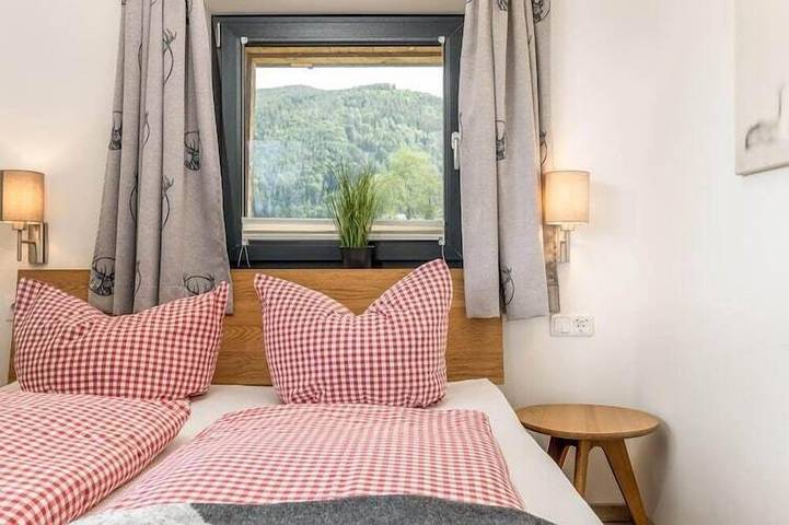 Chalet für 6 Personen, mit Pool und Balkon in Inzell - 3