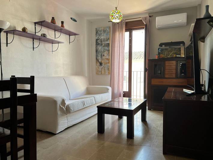 Apartamento para 4 personas, con balcón, Se admiten mascotas en Lucena