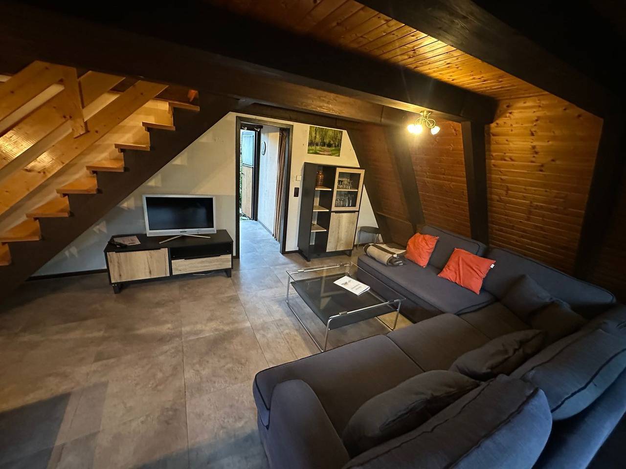 Voll ausgestattetes Ferienhaus "Winnetou" Nr.54 im Grünen mit Terrasse in Waldbrunn, Neckar-Odenwald-Kreis