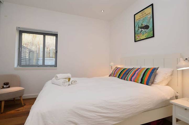 Old Fire Station - sleeps 6 guests  in 3 bedrooms in Tighnabruaich, Argyll & Bute