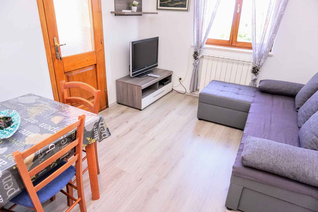 Ganze Ferienwohnung, Ferienwohnung mit Meerblick und Klimaanlage in Crveni Vrh, Umag und Umgebung