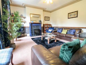 Log Cabin for 9 People in Alton Towers, Staffordshire, Photo 4