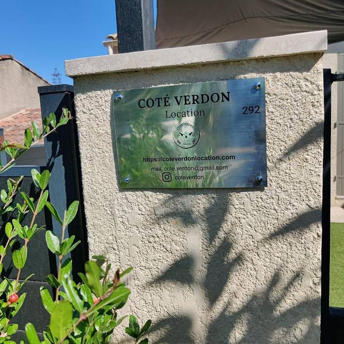 Gîte pour 4 personnes, avec vue et jardin à Quinson - 3