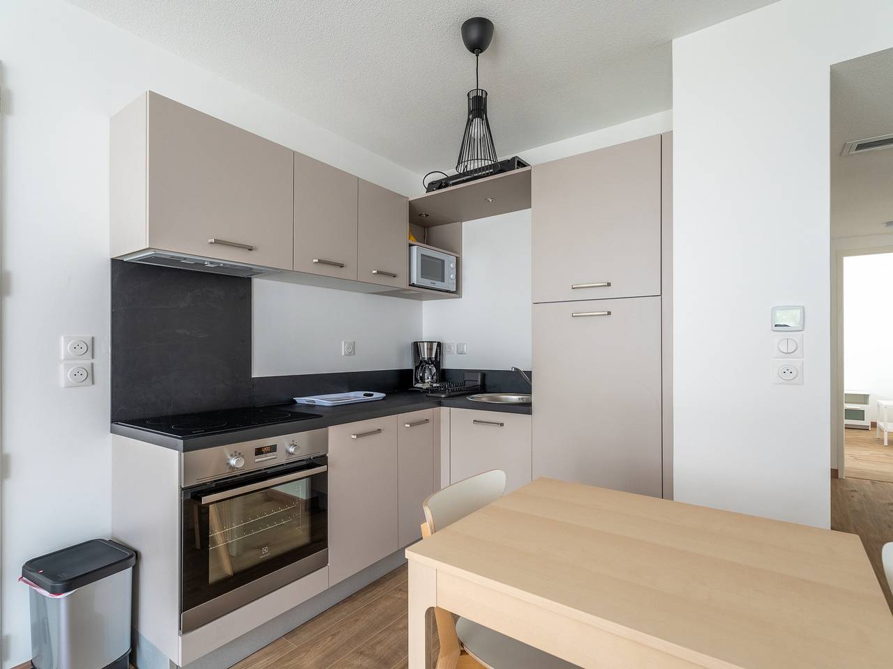 Appartement entier, Appartement Neuf 3* à Mimizan - 100m de l'Océan, Piscine, Clim, Wifi, 4 Pers, Ménage inclus in Mimizan, Côte d’Argent