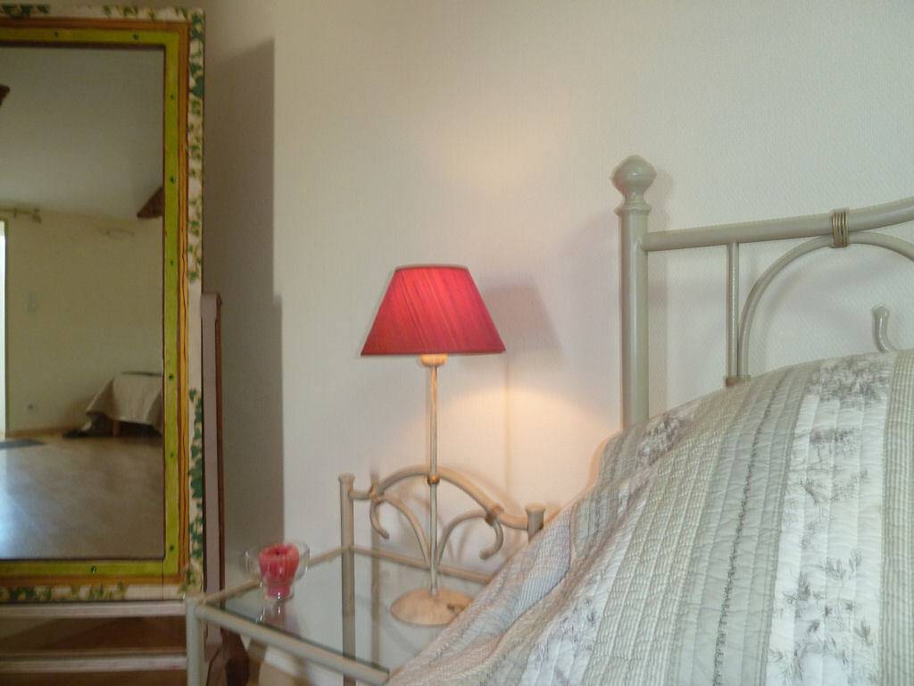 Cozy Room near Monnières City Center and La Sèvre Nantaise in Monnières, Région de Nantes