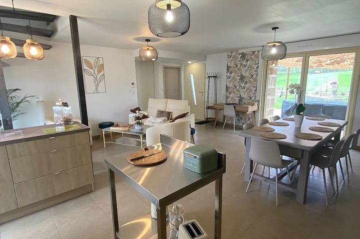 Location de vacances pour 8 personnes, avec jardin et jacuzzi à Lissac-sur-Couze - 2