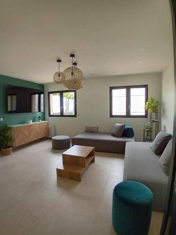 Location de vacances pour 6 personnes, avec jardin à Feucherolles