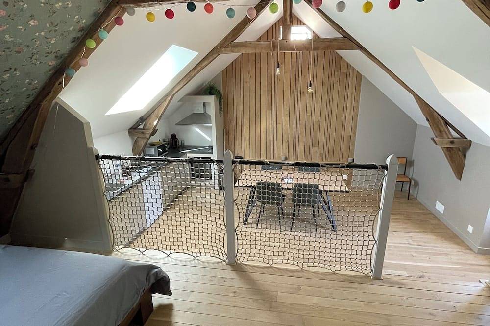 Loft avec terrasse et jardin dans une grange rénovée in Juillac, Région de Brive-la-Gaillarde