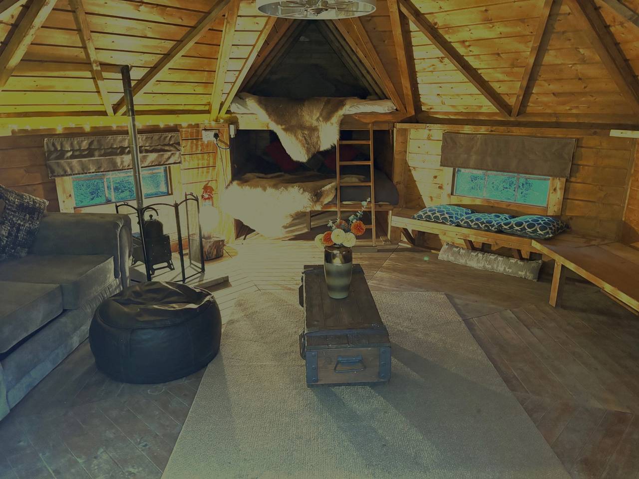 Hobbit Haven Hot Tub and Countryside Bliss in Insel Anglesey