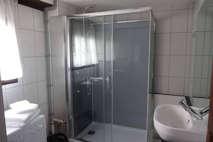 Gîte pour 4 personnes, avec jardin et terrasse à Château-Chervix - 4
