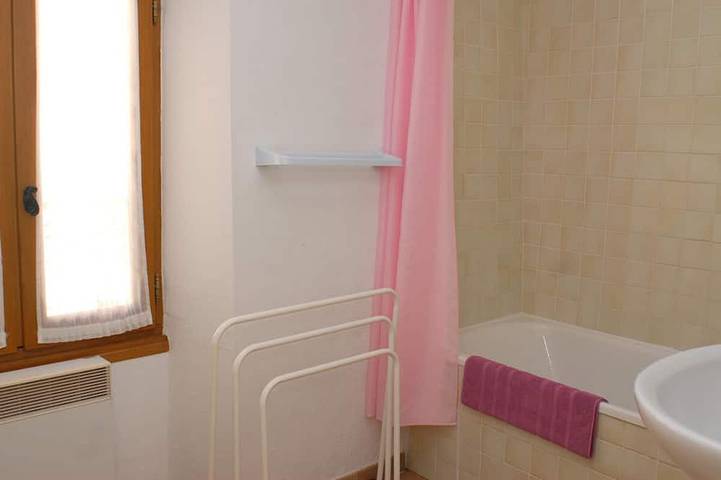 Location de vacances pour 6 personnes, avec balcon à Mons (Var) - 4