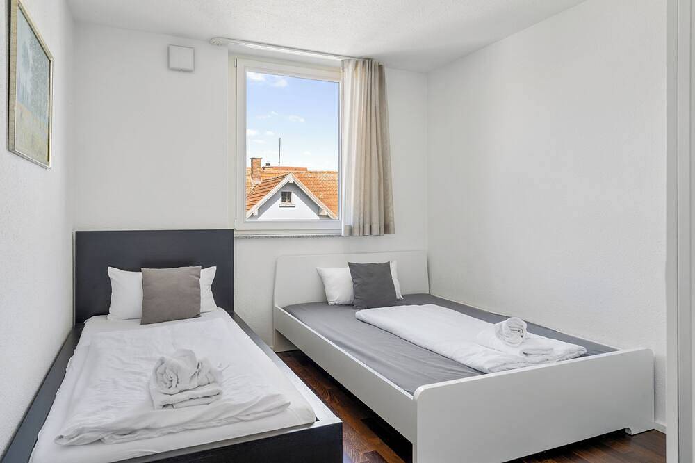 Ganze Wohnung, Charmante 3-Zimmer-Wohnung Rolf Benz I Zentrum Böblingen I Familie I Klimaanlage in Böblingen, Stuttgart Region