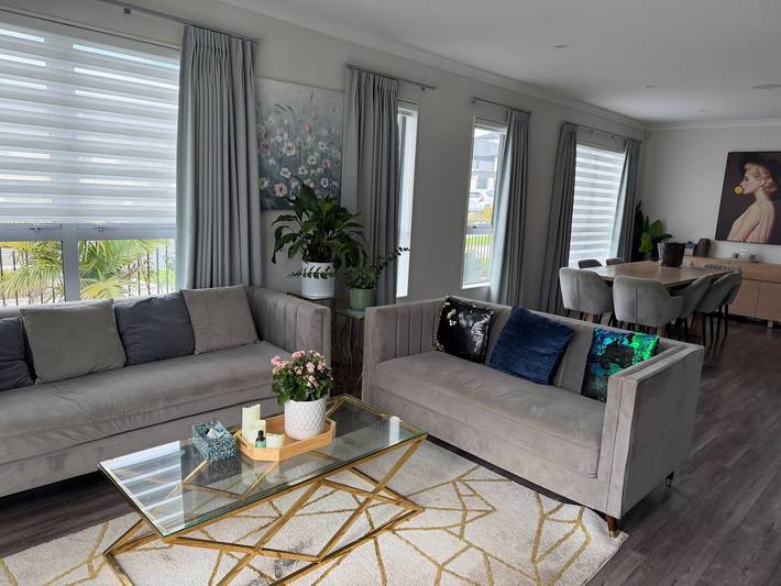 Privates wunderbares Haus mit 6 Schlafzimmern in Flatbush in Auckland, Auckland Council