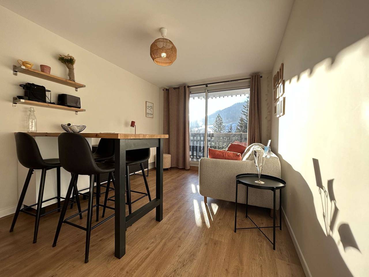 Ganze Wohnung, Gemütliches Studio in Serre Chevalier, Südbalkon, 270m zu Pisten, Parkplatz in La Salle-les-Alpes, Serre Chevalier