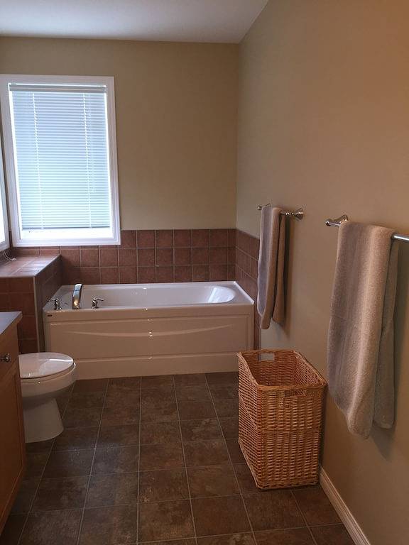 Sie haben gefunden, was Sie zum Aufladen zwischen den Aktivitäten benötigen, die Sie hierher bringen! in Kootenay-Nationalpark