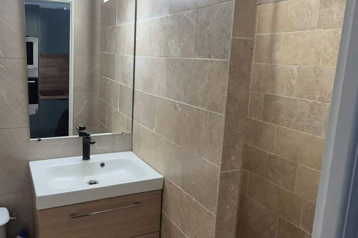 Gîte pour 6 personnes, avec jardin et terrasse dans Plage d'Honneur - 4