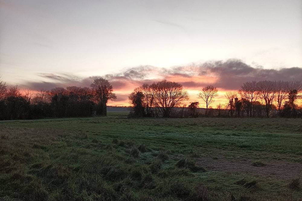 Propriété de campagne à proximité de sentiers de randonnées in Asnières-en-Poitou, Région de Niort