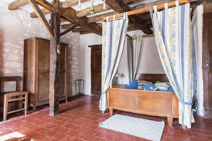 Une maison troglodyte au charme historique in Faverolles, Vallée de la Loire