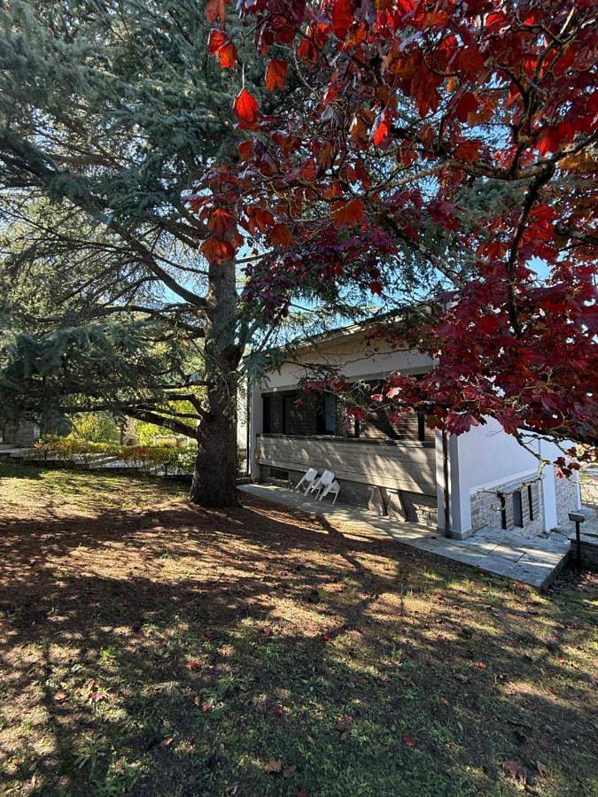 Location de vacances pour 3 personnes, avec vue ainsi que jardin et terrasse à Castiglione dei Pepoli