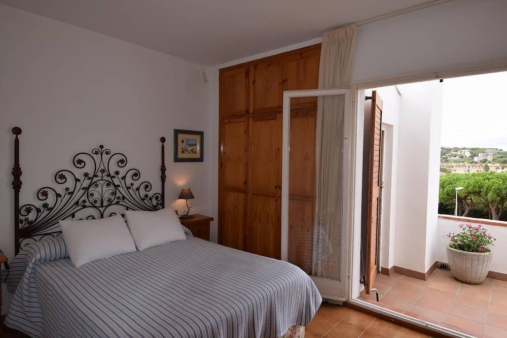 Entire apartment, Voramar Costabravasi - Pool, Bbq, views, wifi in S'Agaró, Platja d'Aro