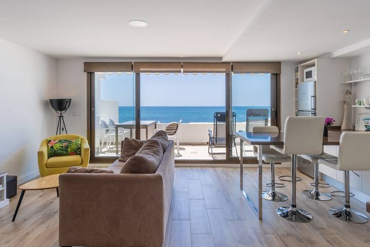 Entire apartment, Apartment 'Top First Line  Altea' with Sea View, Wi-Fi and Air Conditioning in Platja de l'Espigó (Altea), Altea