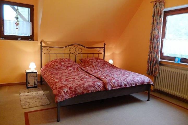 Ferienhaus für 4 Personen, mit Balkon und Garten in Alf - 3