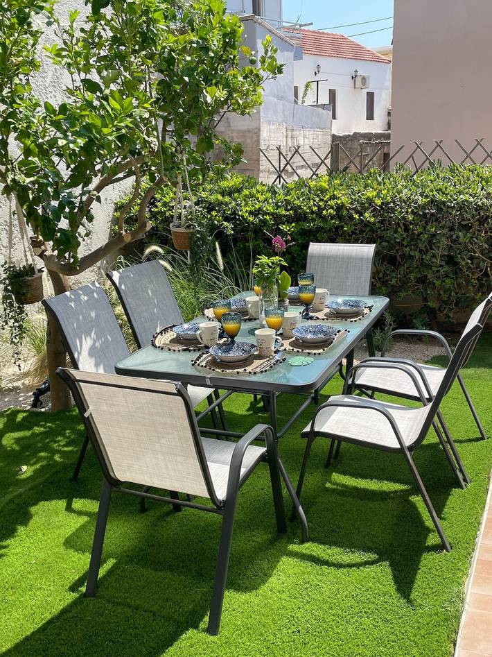 Ferienhaus für 6 Personen, mit Balkon und Garten