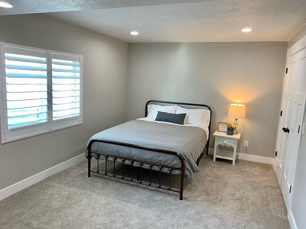 Location, comfort and cleanliness.
Whole basement 1600-plus square feet. in Lehi, Utah Lake