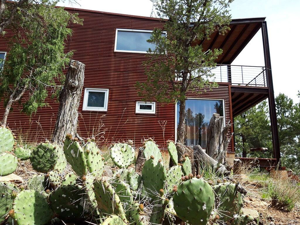 Moderne Hütte im Wald - familien- und haustierfreundlich in New Mexico