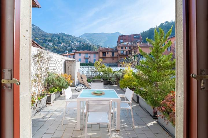 Gîte pour 4 personnes, avec vue sur le lac et balcon dans Varenna - 3