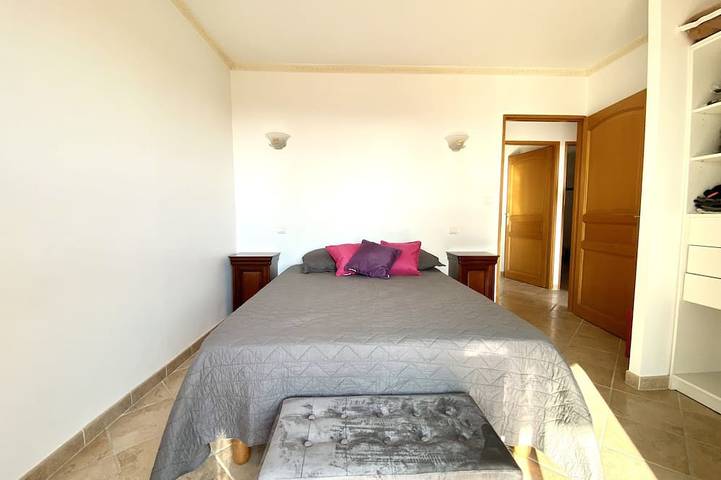 Location de vacances pour 8 personnes, avec jardin à Bastelicaccia - 2